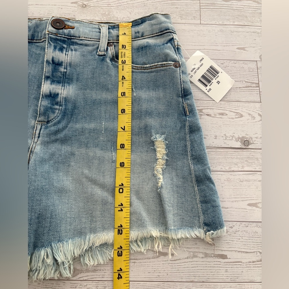 NWT Edyson Delon High Rise Jean Shorts - Picture 10 of 10